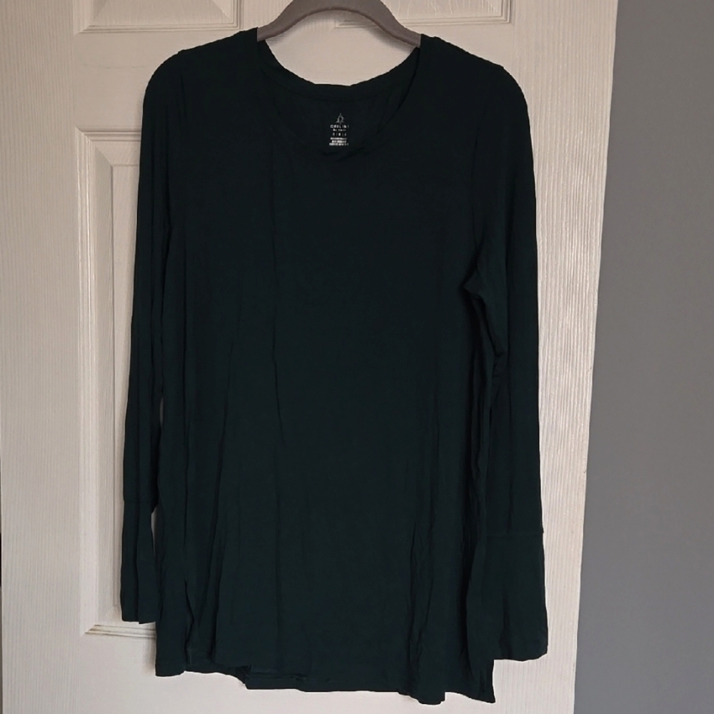 NWT Aerie OFFLINE Dark Green Long Sleeve Top